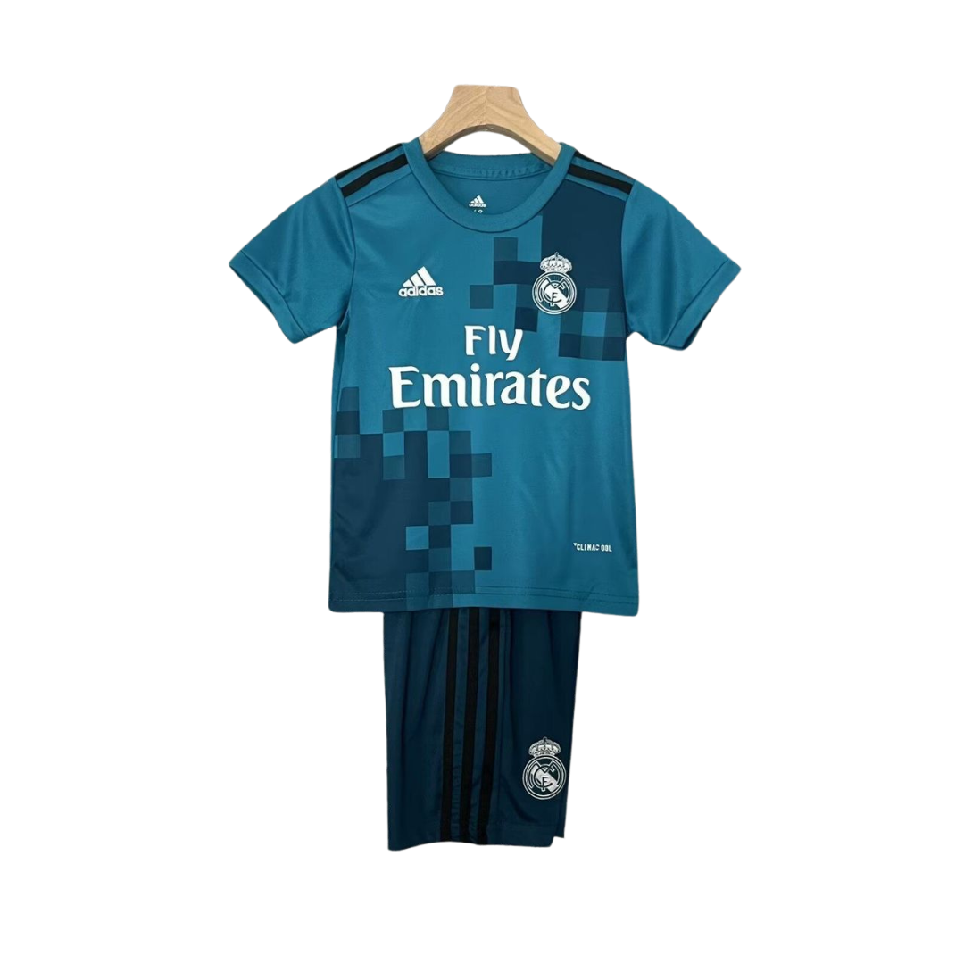 KIT BAMBINO RETRO REAL MADRID