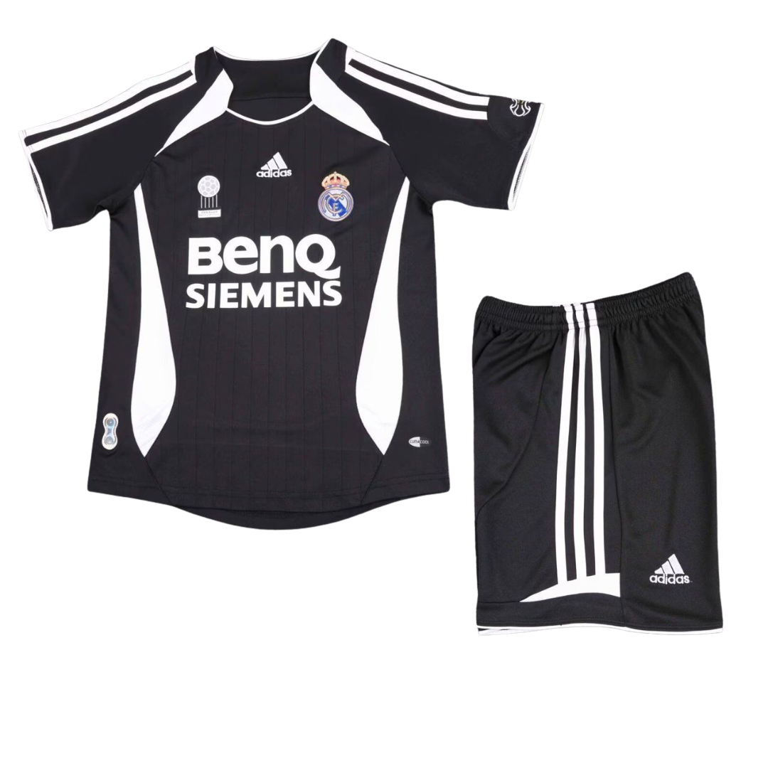 KIT BAMBINO RETRO REAL MADRID