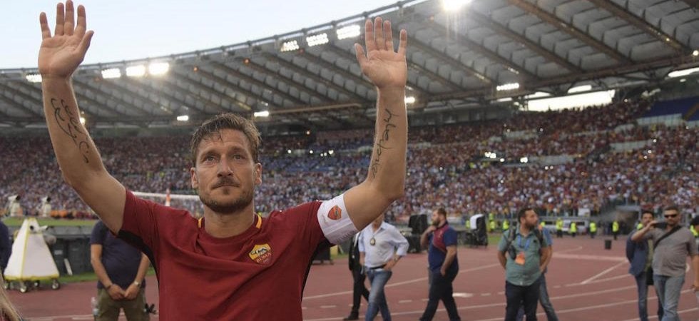 MAGLIA ROMA CASA 2021/22 SPECIAL EDITION "ADDIO TOTTI" PATCH TUTTO COMPRESO
