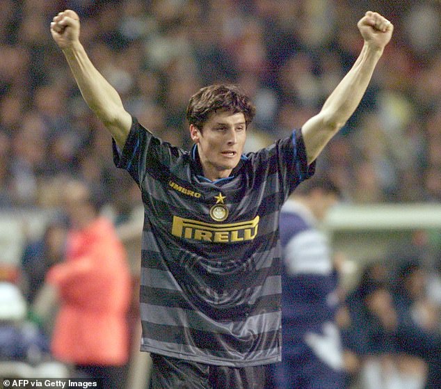 INTER  STORICA TRASFERTA 1997/1998 +ZANETTI 4