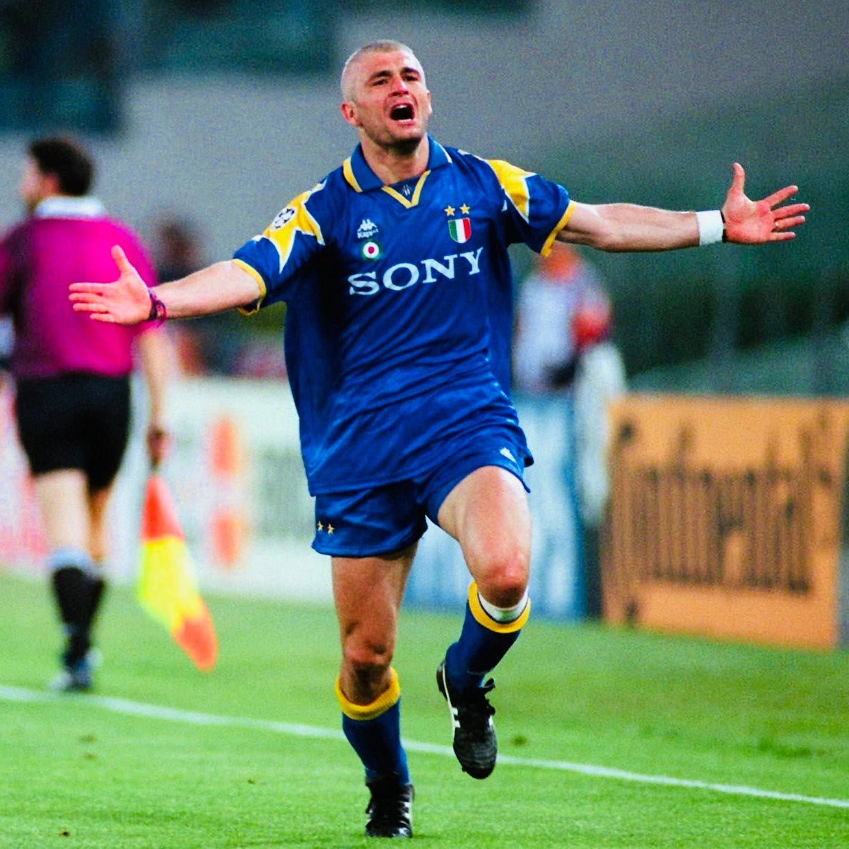 MAGLIA JUVENTUS  STORICA TRASFERTA 1995/96 + RAVANELLI 11